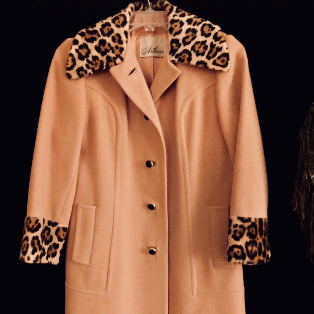 >>SOLD<<Vintage wool blend, stroller length coat.